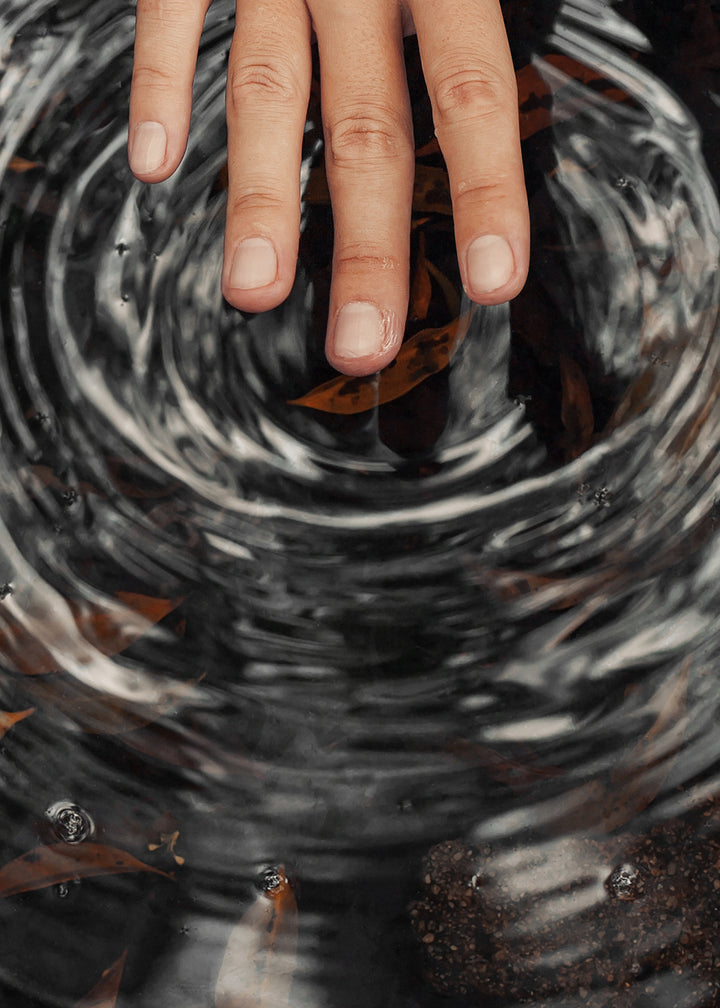 Canvastavla - Circles On Water