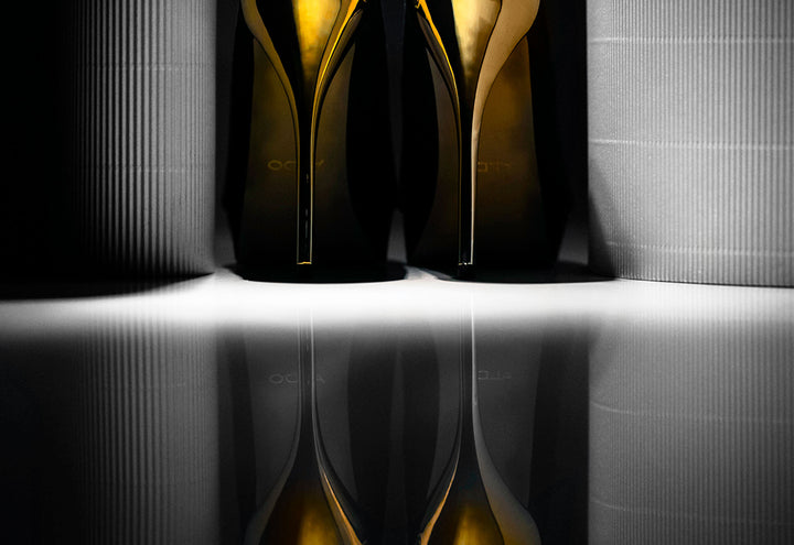 Canvastavla - Female gold