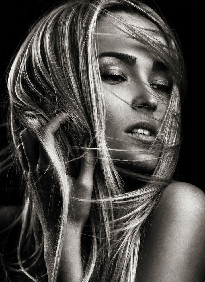 Tavla - Sensual Beauty