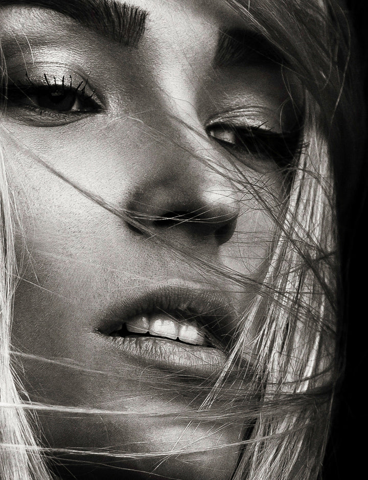 Tavla - Sensual Beauty