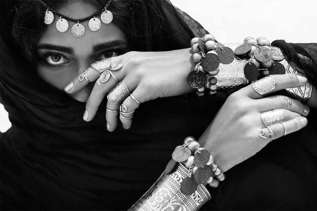 Tavla - Bellydancer