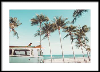 Poster - Vintage car on the beach