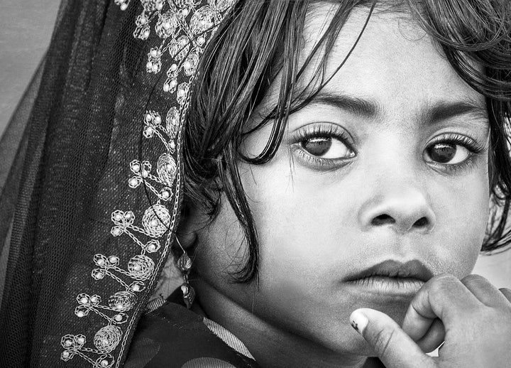 Tavla - Thoughtful