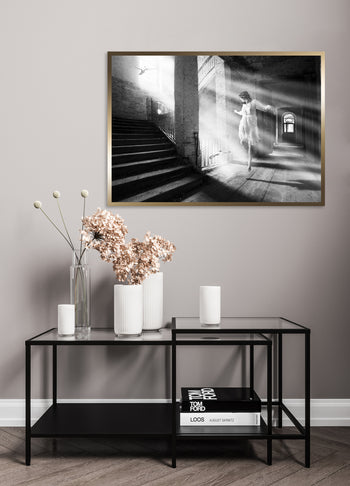 Poster - Hover