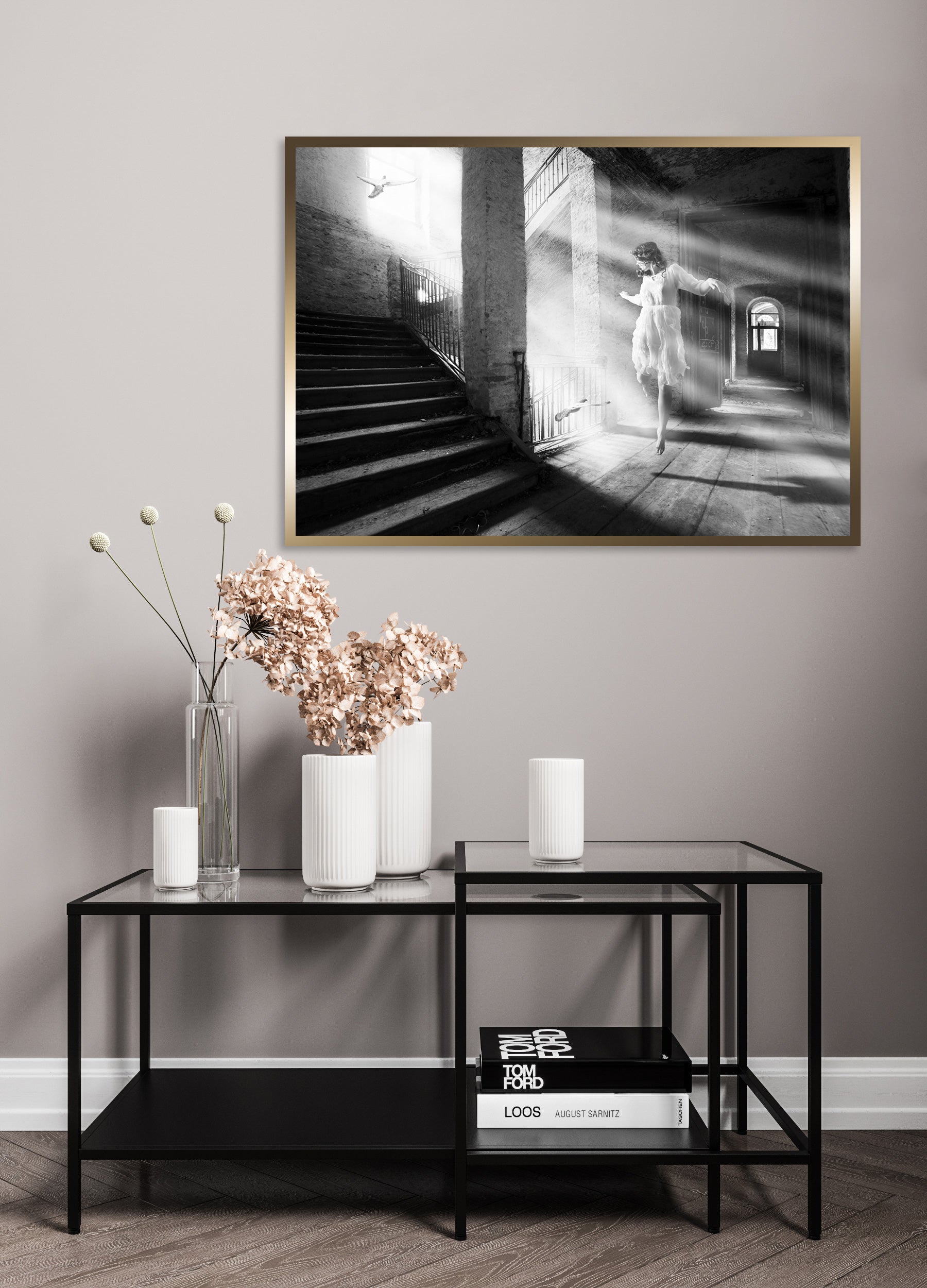Poster - Hover