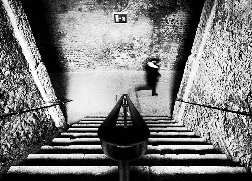 Ljuddämpande tavla - Walking down the street