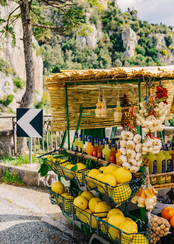 Canvastavla - Fruit Stand Delight (70x100)