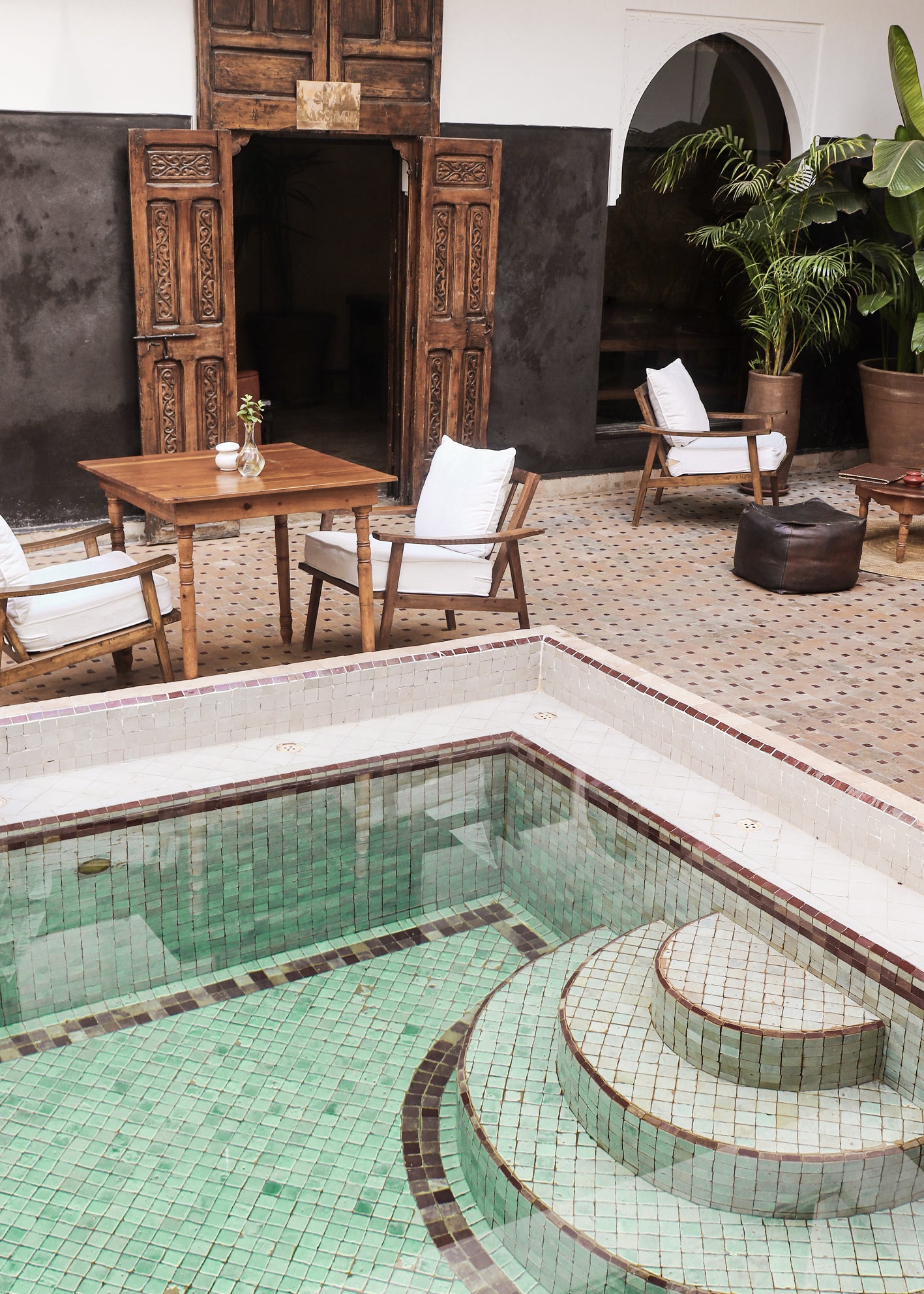 Canvastavla - Poolside Serenity