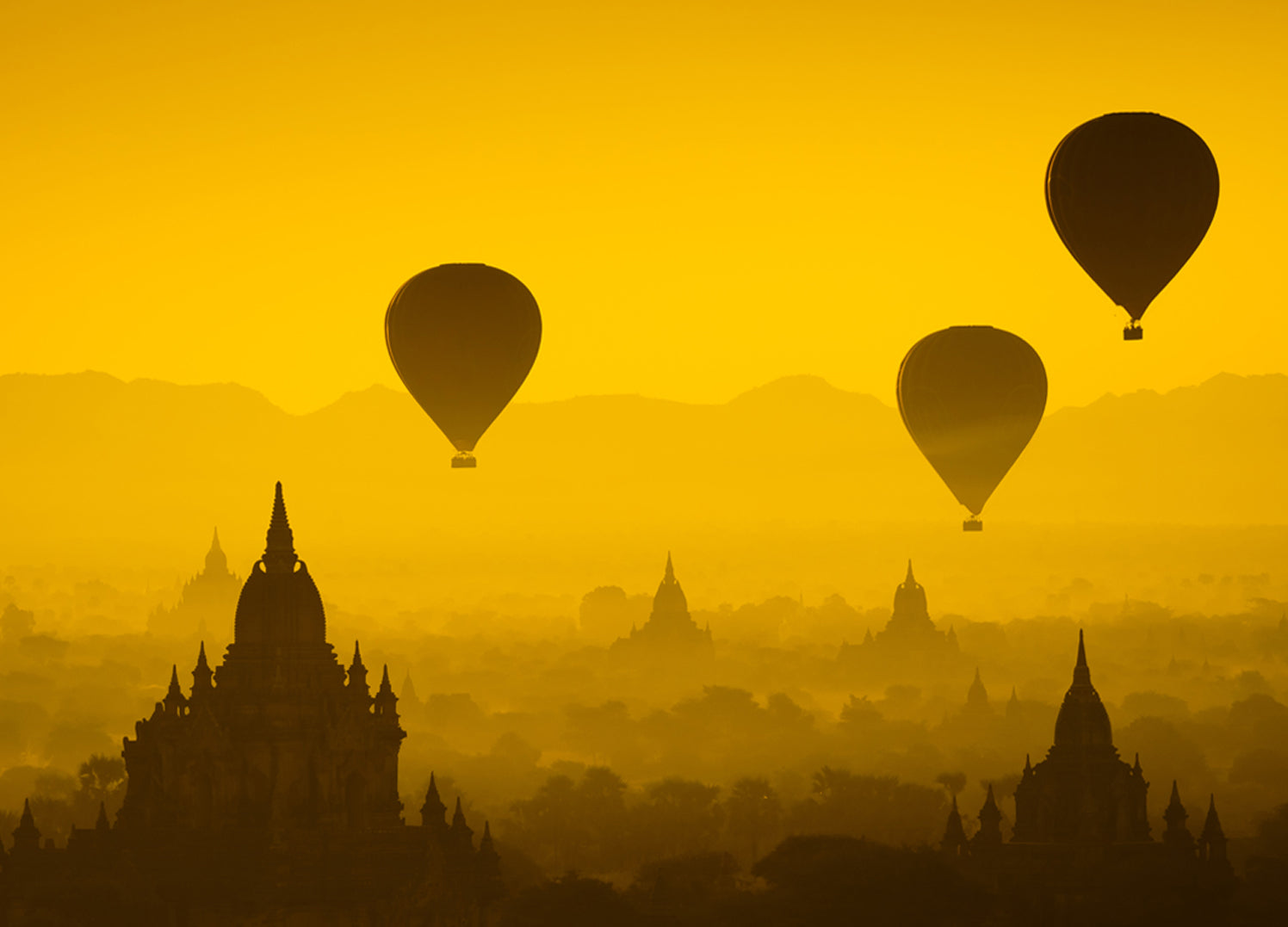 Canvastavla - Sunrise in the mysterious city of Pagan