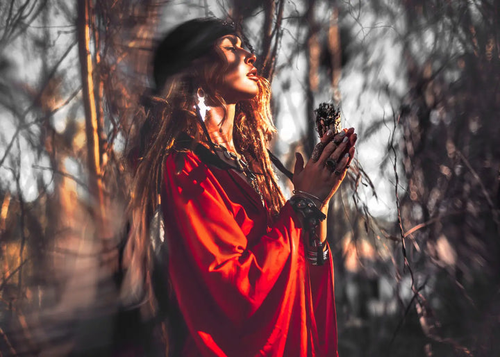 Obraz na płótnie - Woman in Red Dress